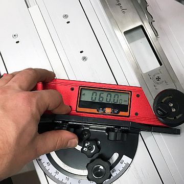 IGM Fachmann Digitálny uhlomer s ramenom